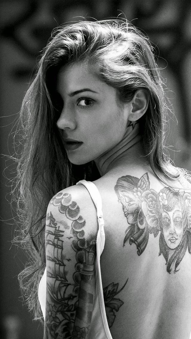 1284x2778 Beautiful Girl Tattooed Back - back iPhone Wallpaper