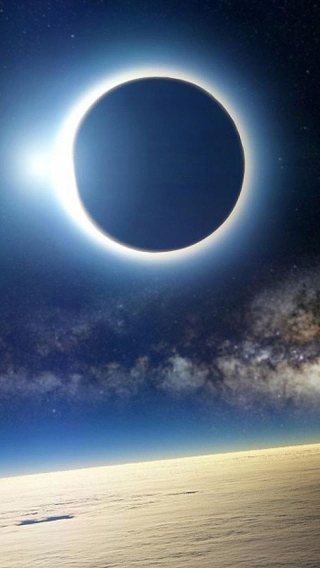640x1136 Fantasy Space Eclipse - nebula iPhone Wallpaper
