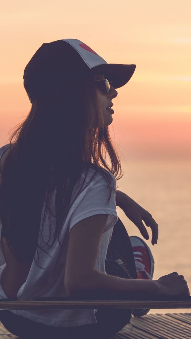 640x1136 Girl Skate Sea Sunset Cap -  iPhone Wallpaper