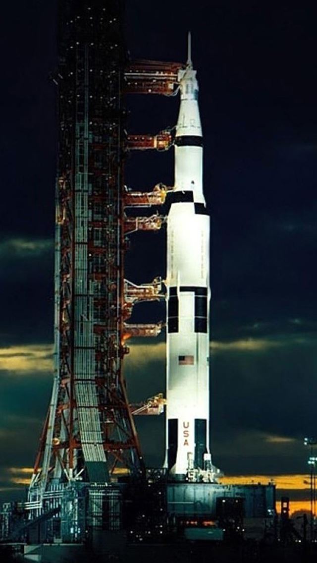 640x1136 Military  Launching Rocket -  iPhone Wallpaper
