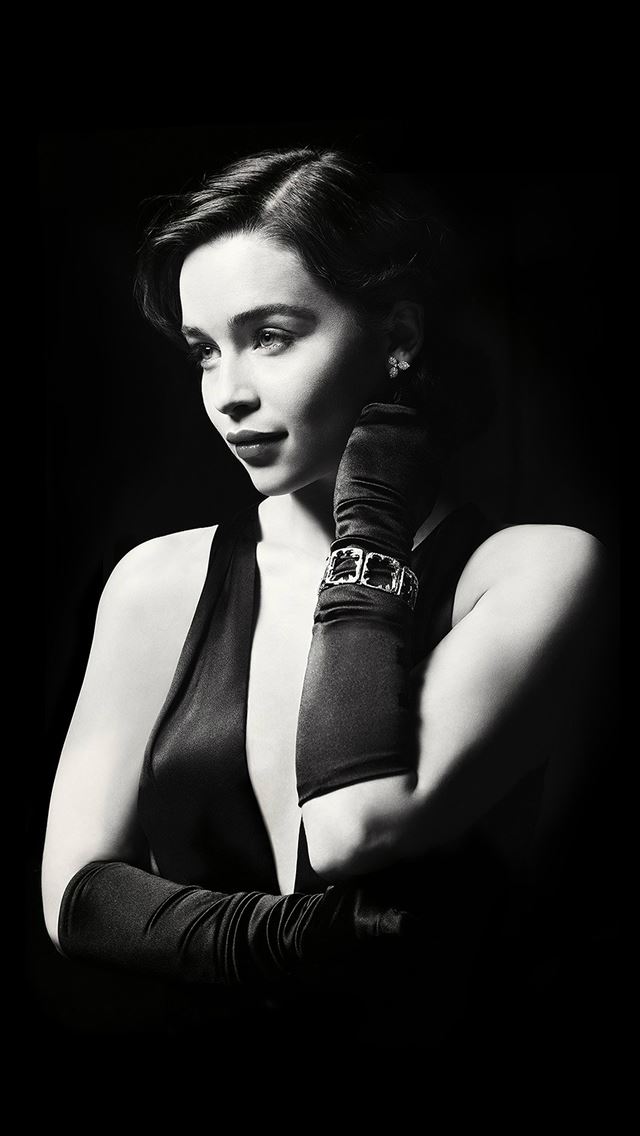 640x1136 Emilia Clarke Dark Model Film Actress Holly - film iPhone Wallpaper