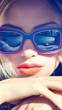 Halston Sage Seventeen Magazine Photo wallpaper