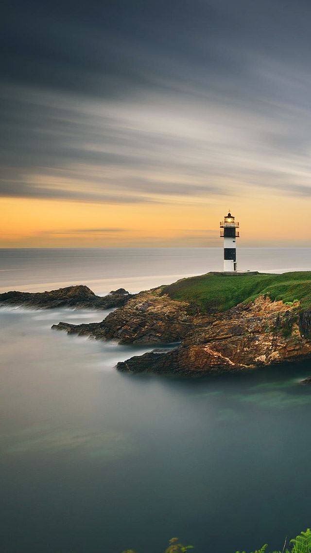 640x1136 Beautiful Lighthouse Sunset Ocean - yellow iPhone Wallpaper