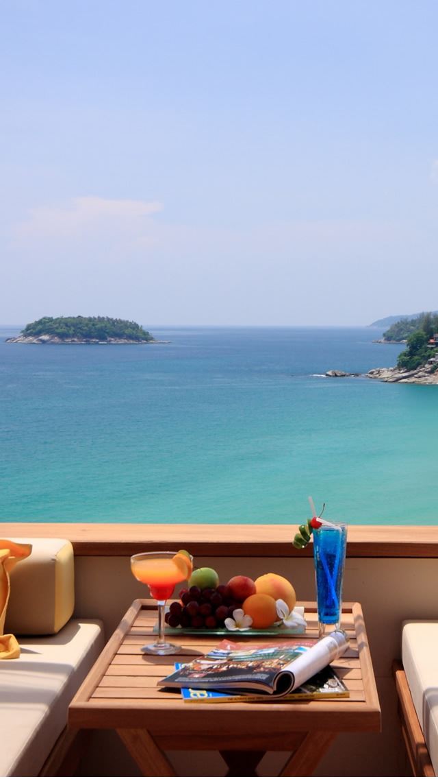640x1136 Cool Summer Breakfast Ocean View - sea iPhone Wallpaper