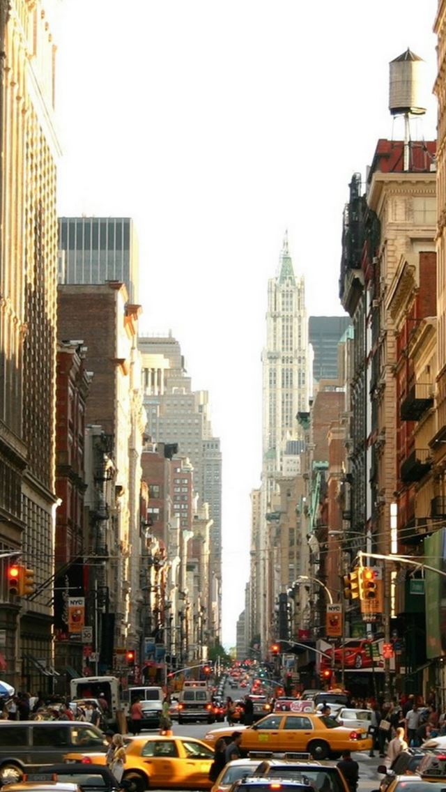 640x1136 Manhattan Busy City Street Scene - traffic iPhone Wallpaper