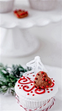 Heart Shape Chocolate Cookie Cake wallpaper