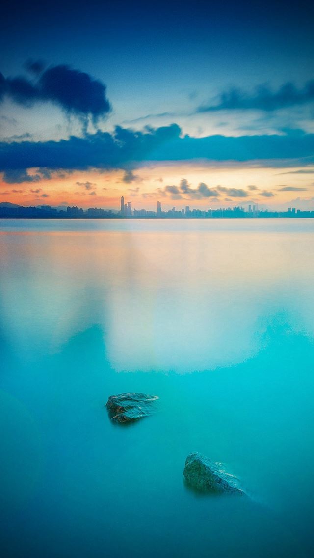 640x1136 City View River Lake Blue Sunset Nature Vignette Bokeh - lake iPhone Wallpaper