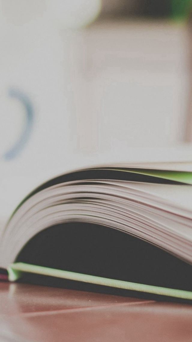 640x1136 Open Book On Table Macro - table iPhone Wallpaper