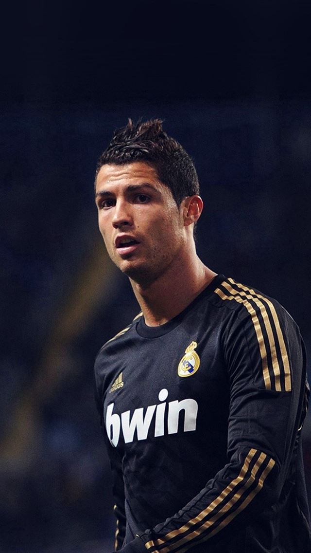 640x1136 Ronaldo Christiano Soccer Star - soccer iPhone Wallpaper