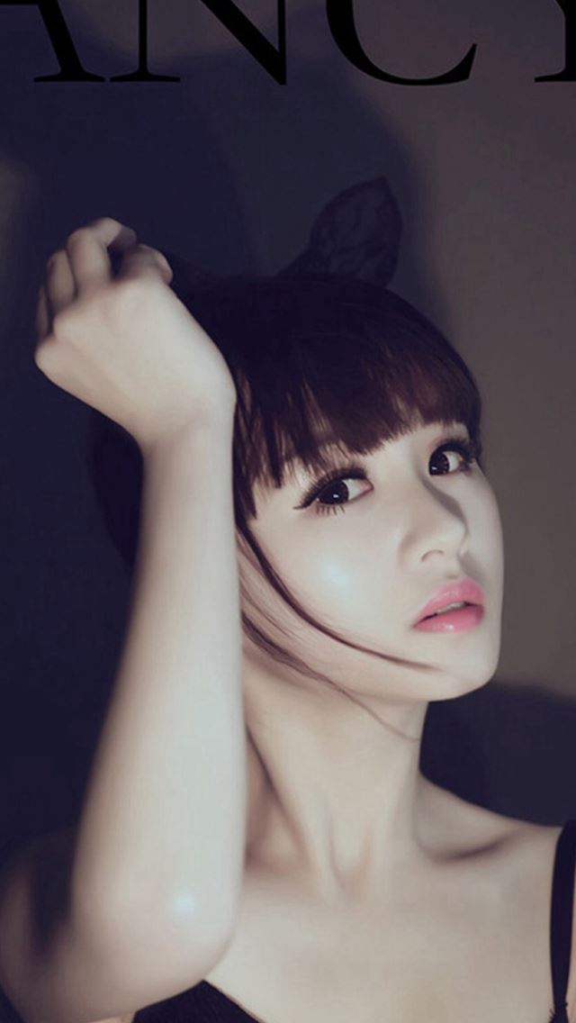 640x1136 Tempting Cute Girl - shadow iPhone Wallpaper