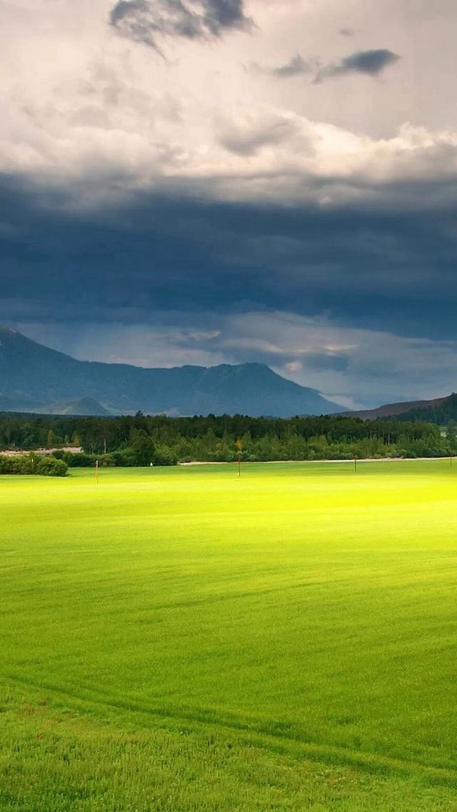 640x1136 Nature Cloudy Fresh Farm Field - plain iPhone Wallpaper