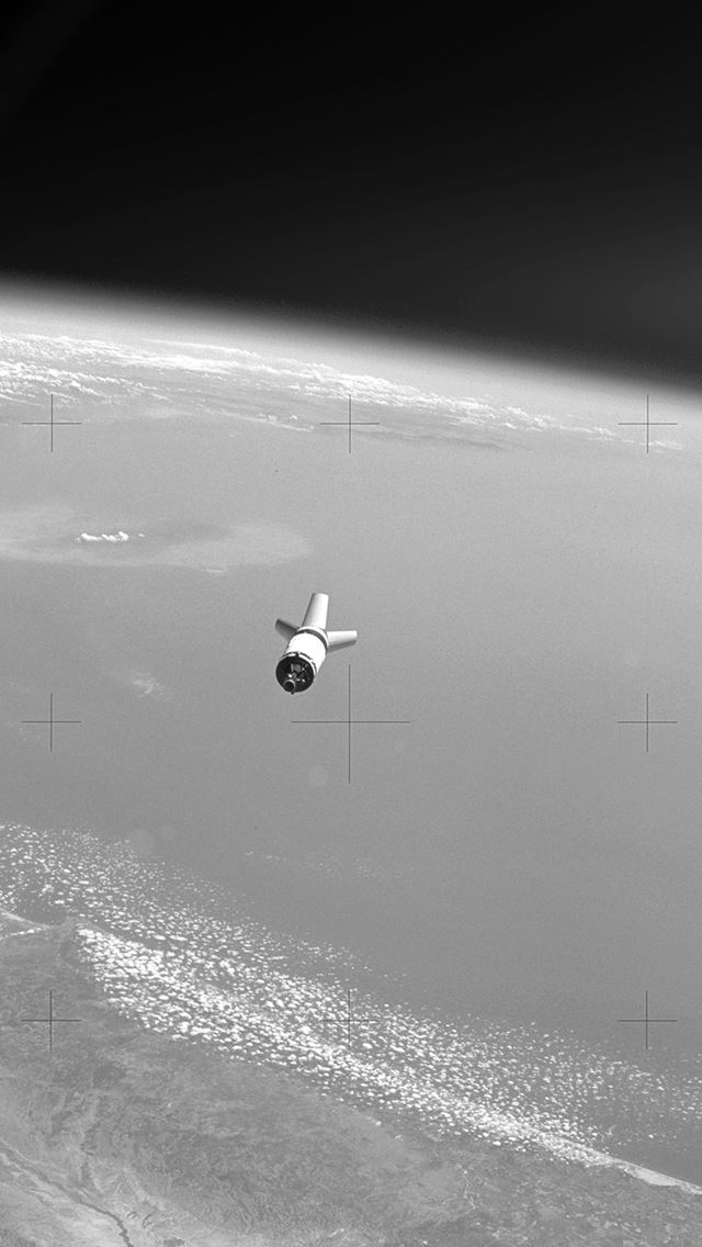 640x1136 Earthview Space Satelite Nature Dark - outer space iPhone Wallpaper