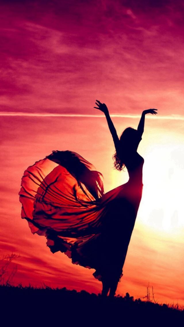 1284x2778 Aesthetic Dancing Sunshine Beauty Girl - hill iPhone Wallpaper