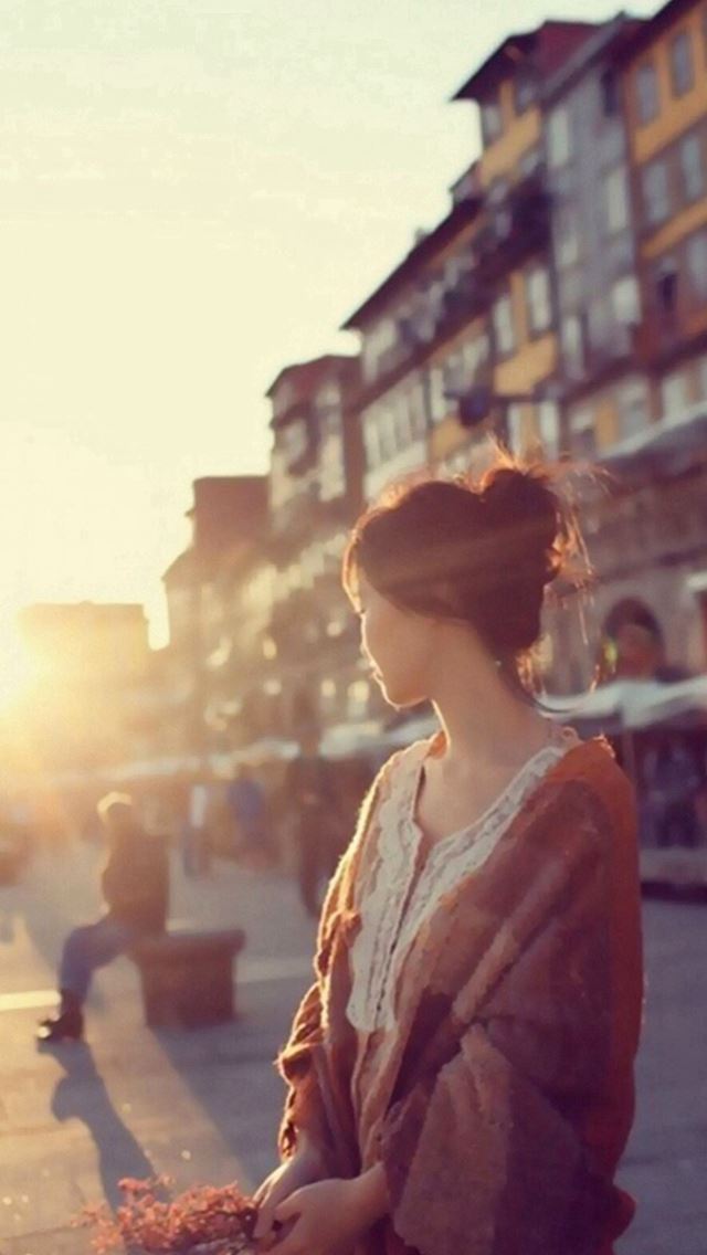640x1136 Street Sunshine Aesthetic Beside Face - sunshine iPhone Wallpaper