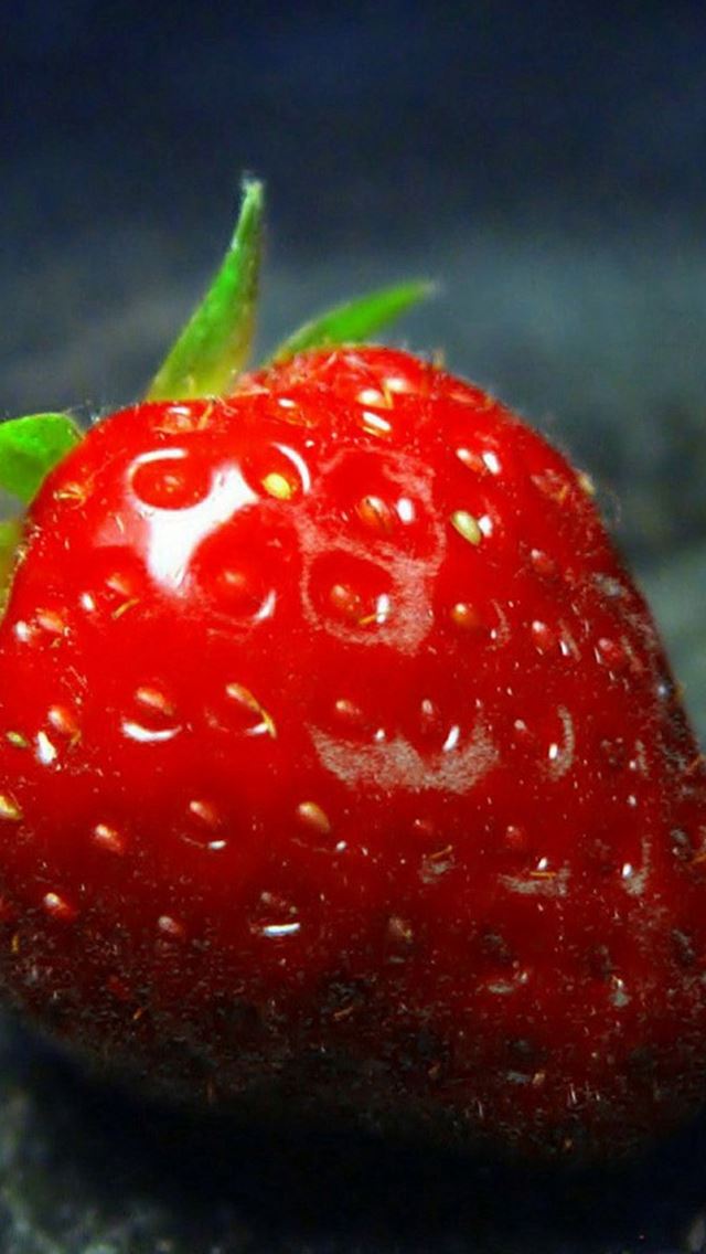 640x1136 Pure Fresh Strawberry Macro - fruit iPhone Wallpaper