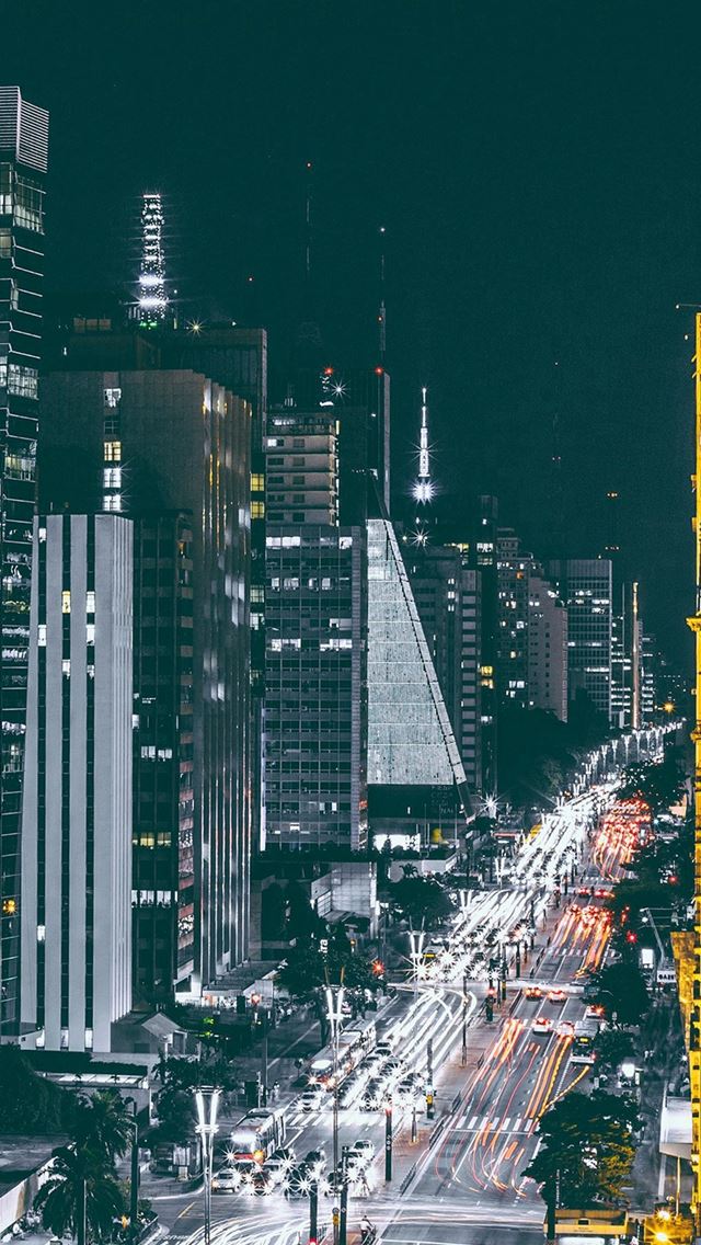 640x1136 City Night View Urban Street - buildings iPhone Wallpaper