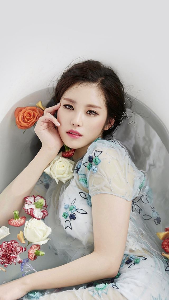 640x1136 Kpop Artist Jeon Hyosung Secret Beauty Bath - pure iPhone Wallpaper