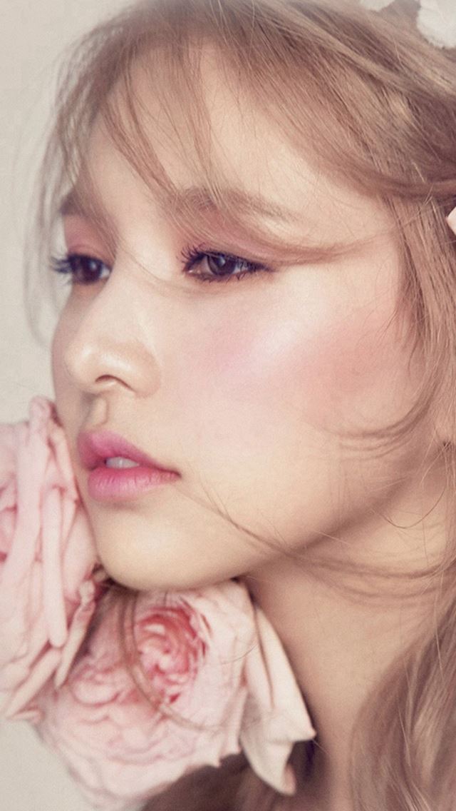 640x1136 Flower Pink Kpop Girl - pure iPhone Wallpaper