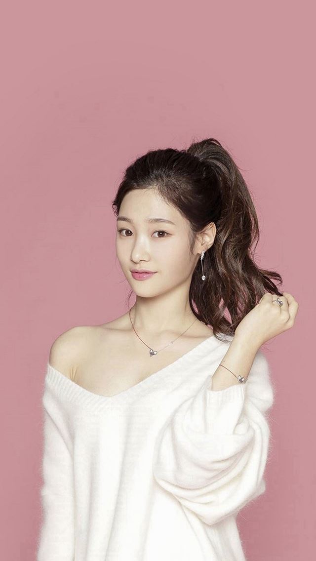 640x1136 Pink Ioi Chaeyeon Cute Kpop Asian - photography iPhone Wallpaper
