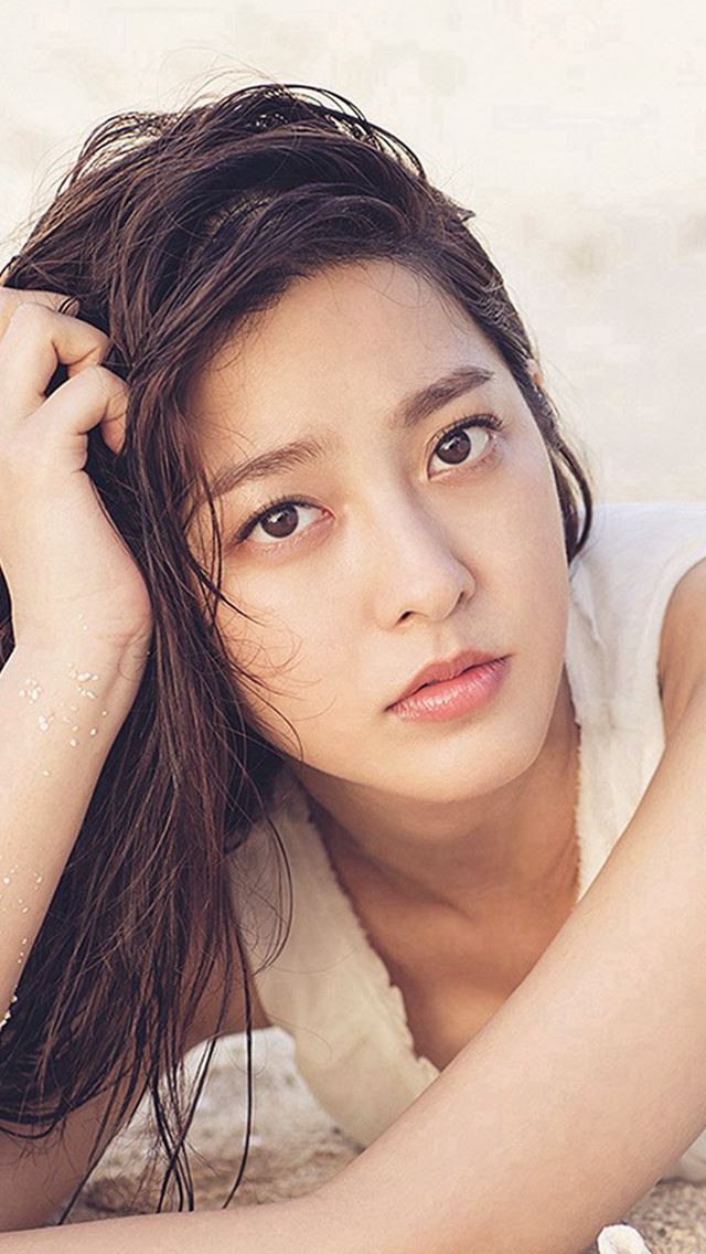 640x1136 Kpop Girl Seungyeon Beach - kpop iPhone Wallpaper