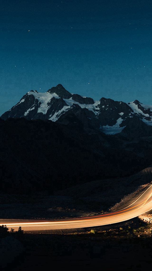 640x1136 Night Mountain Road Street Light - snowy iPhone Wallpaper