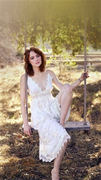 Emma Stone Spring Celebrity Swing wallpaper