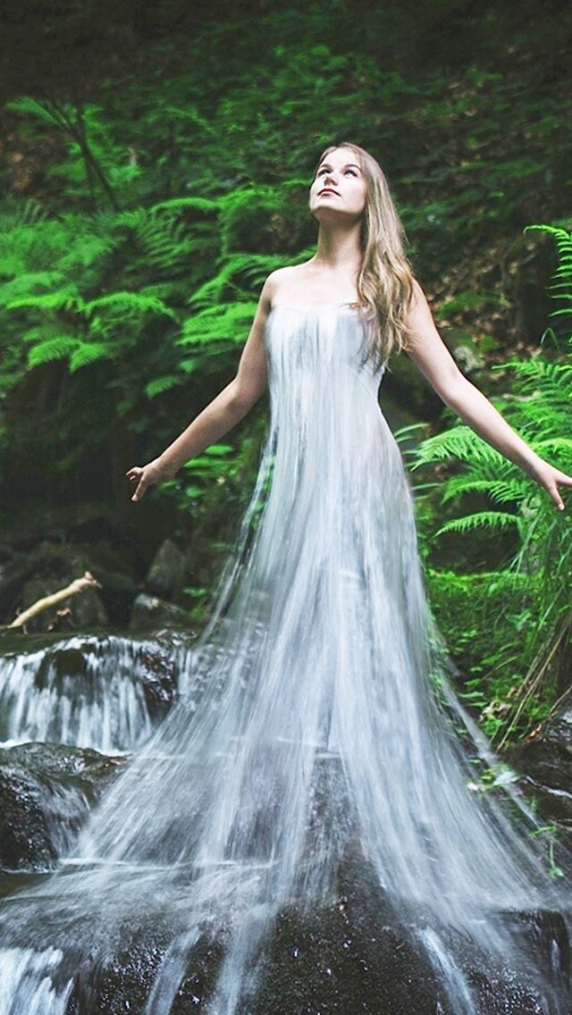 640x1136 Stream Of Water And Girl - girl iPhone Wallpaper