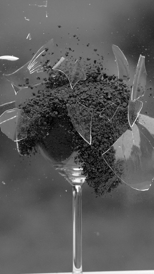 640x1136 Glass Breaking Nature Art Dark Bw -  iPhone Wallpaper