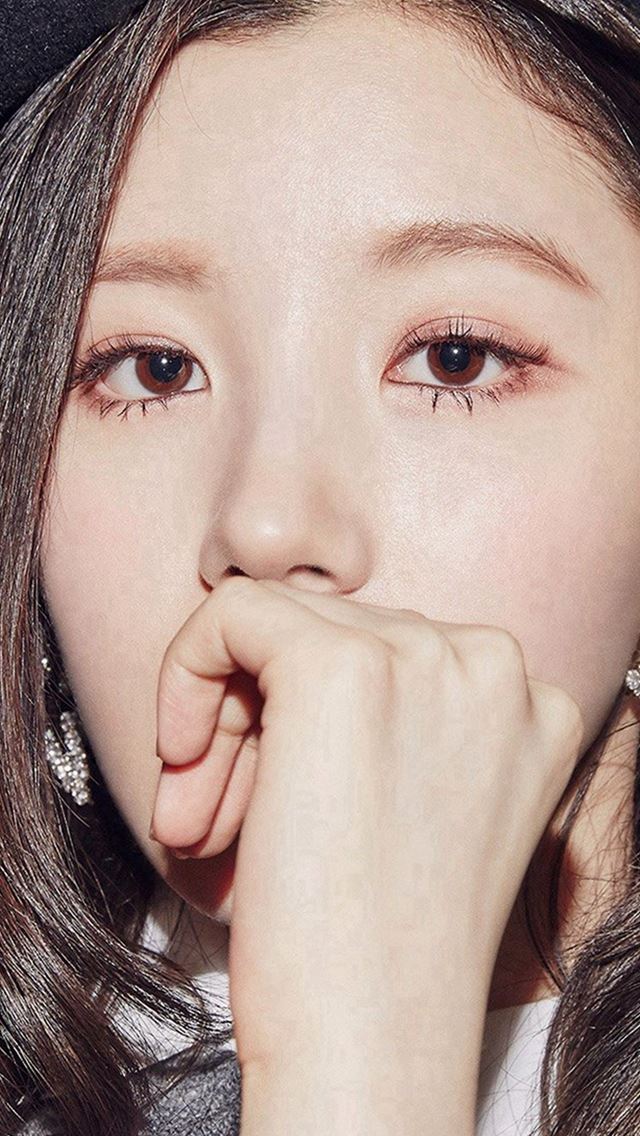 640x1136 Kpop Girl Prestin Face Asian - photography iPhone Wallpaper