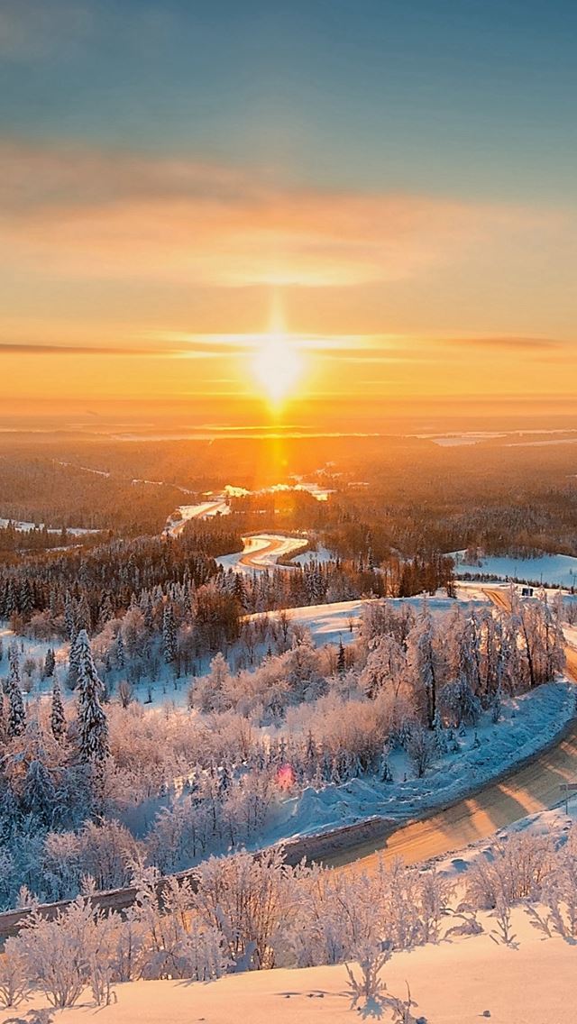 640x1136 Belogorie Ural Winter Light Landscape - sunshine iPhone Wallpaper