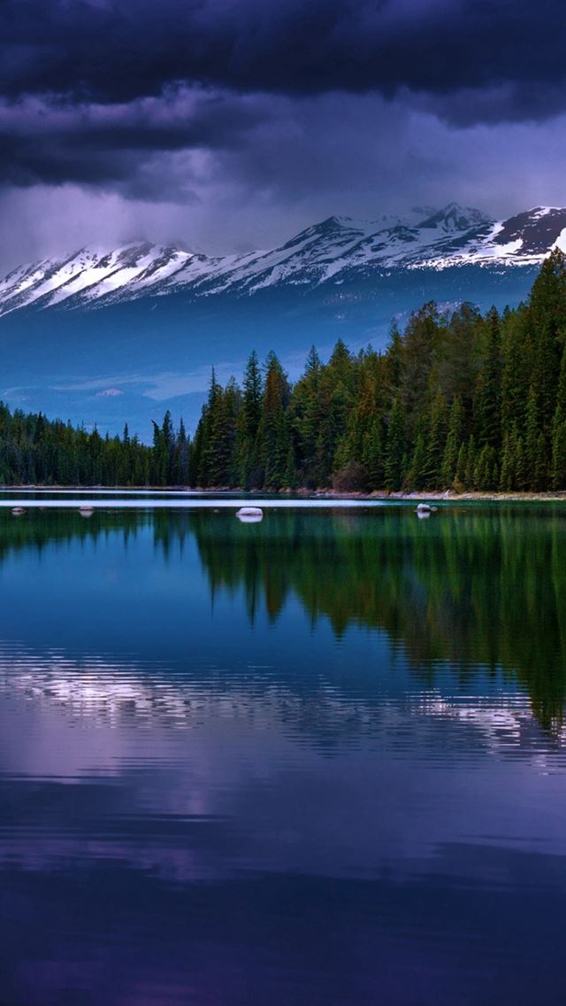 640x1136 Alberta Canada Valley Of Five Lakes Lake Mountains Reflection - lake iPhone Wallpaper