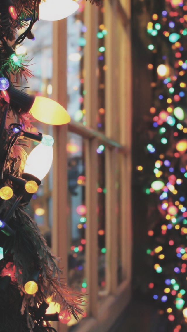 640x1136 Christmas Lights Window Decorations -  iPhone Wallpaper