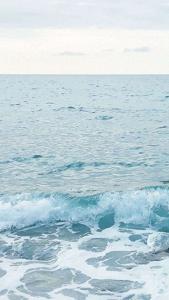 640x1136 Blue Ocean Waves Sea Foam - foam iPhone Wallpaper