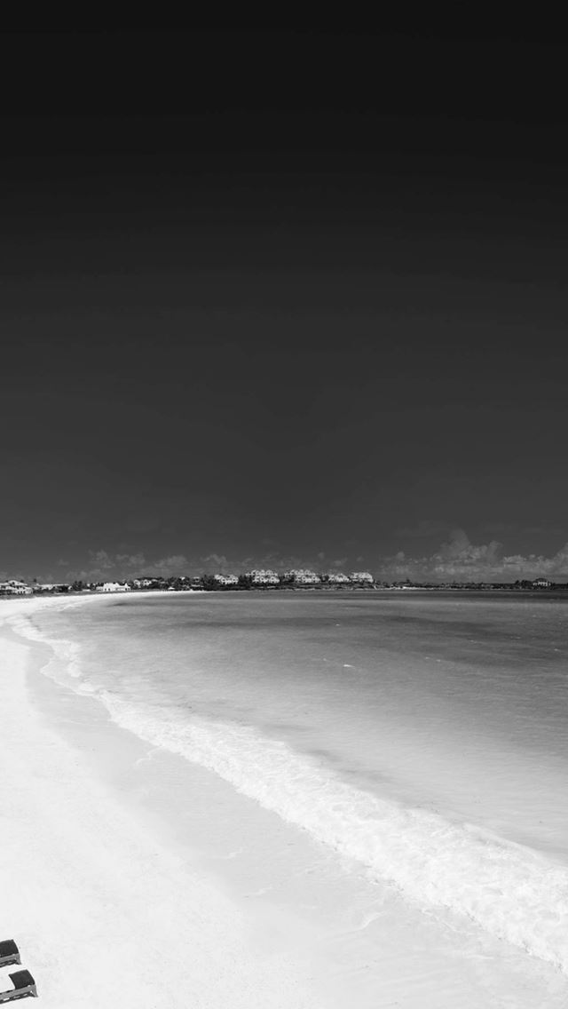 640x1136 Infrared Beach Seaside Black And White - wave iPhone Wallpaper