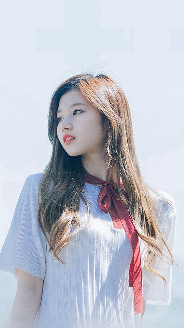 640x1136 Twice Sana Girl Cute Kpop - kpop iPhone Wallpaper