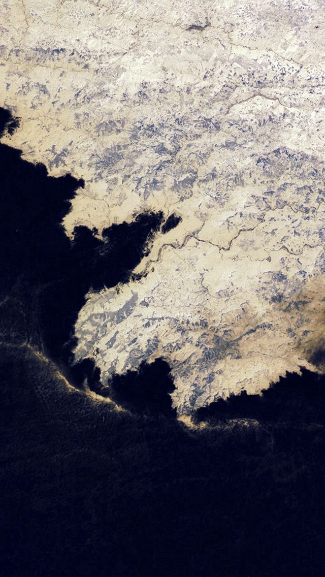 640x1136 Cloud Earth Nature Skyview High Dark - high iPhone Wallpaper