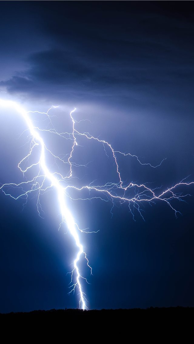 640x1136 Lightning Ground Storm - storm iPhone Wallpaper