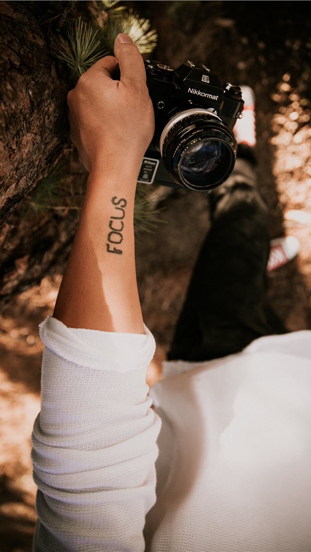 640x1136 85mm - camera iPhone Wallpaper
