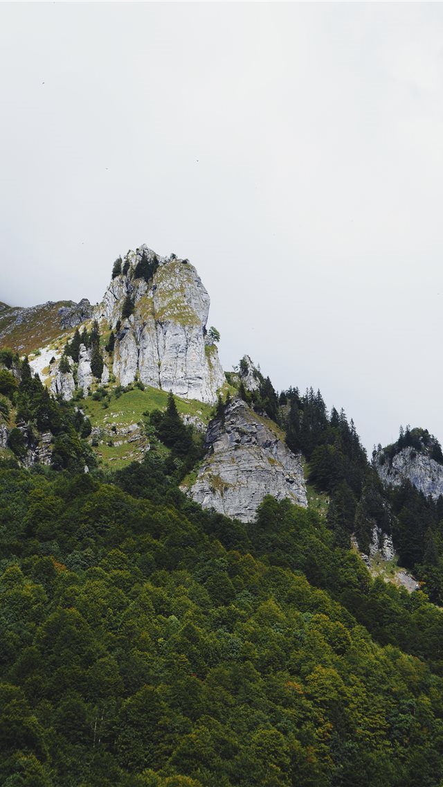 640x1136 Cirque Du Fer A Cheval  Sixt Fer à Cheval  France - fall iPhone Wallpaper