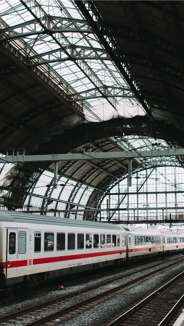 640x1136 Amsterdam - train track iPhone Wallpaper