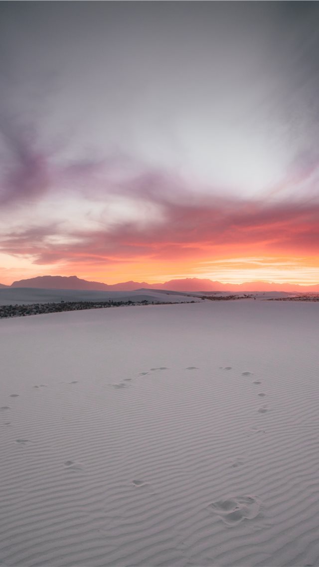 640x1136 Sandy Love (Vertical) - heart iPhone Wallpaper