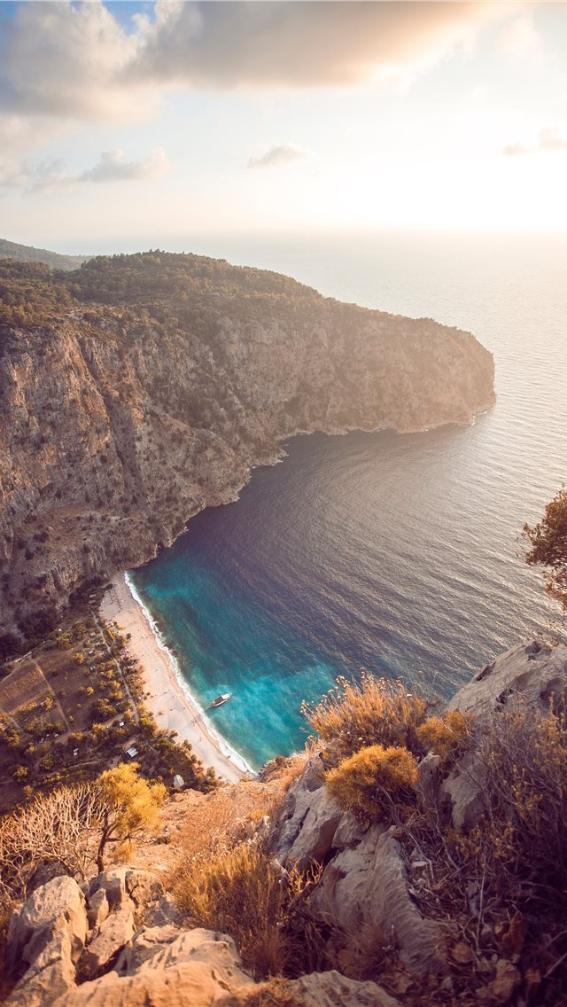 640x1136 F A R A L Y A - coast iPhone Wallpaper