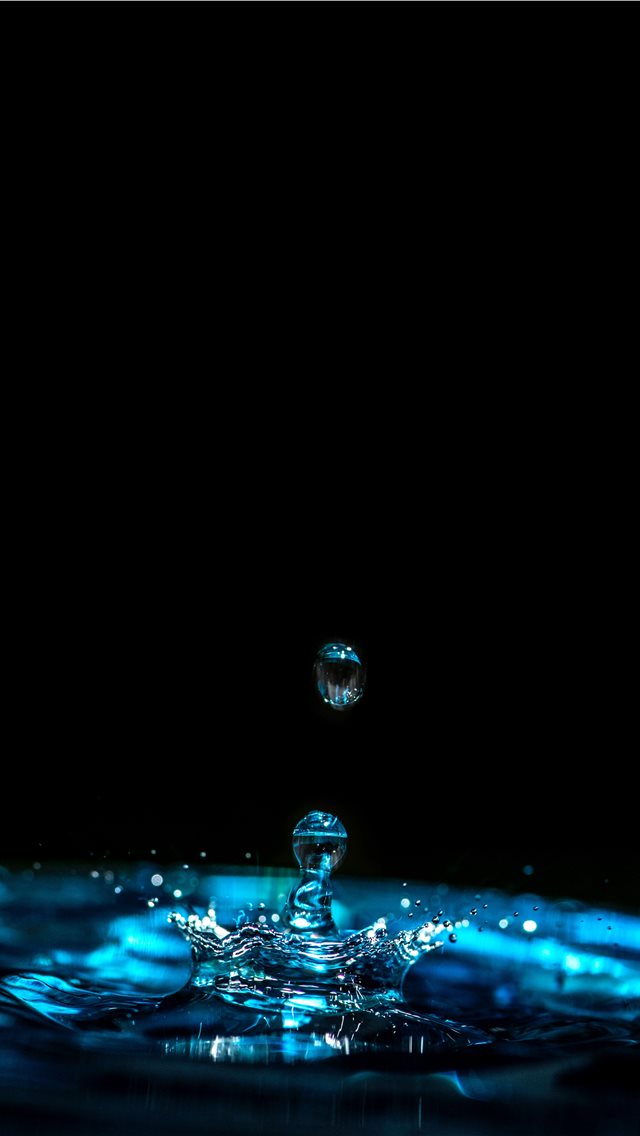 Water Crown iPhone wallpaper 