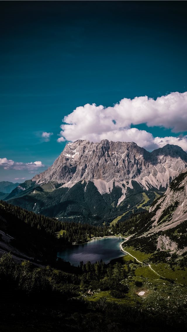 640x1136 Zugspitze shrouded in clouds - hill iPhone Wallpaper