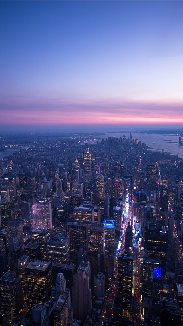 640x1136 Sunset in Manhattan - haze iPhone Wallpaper