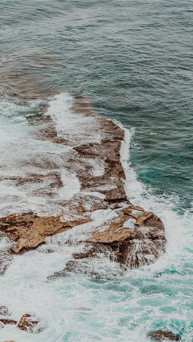 640x1136 Blue waves - wafe iPhone Wallpaper