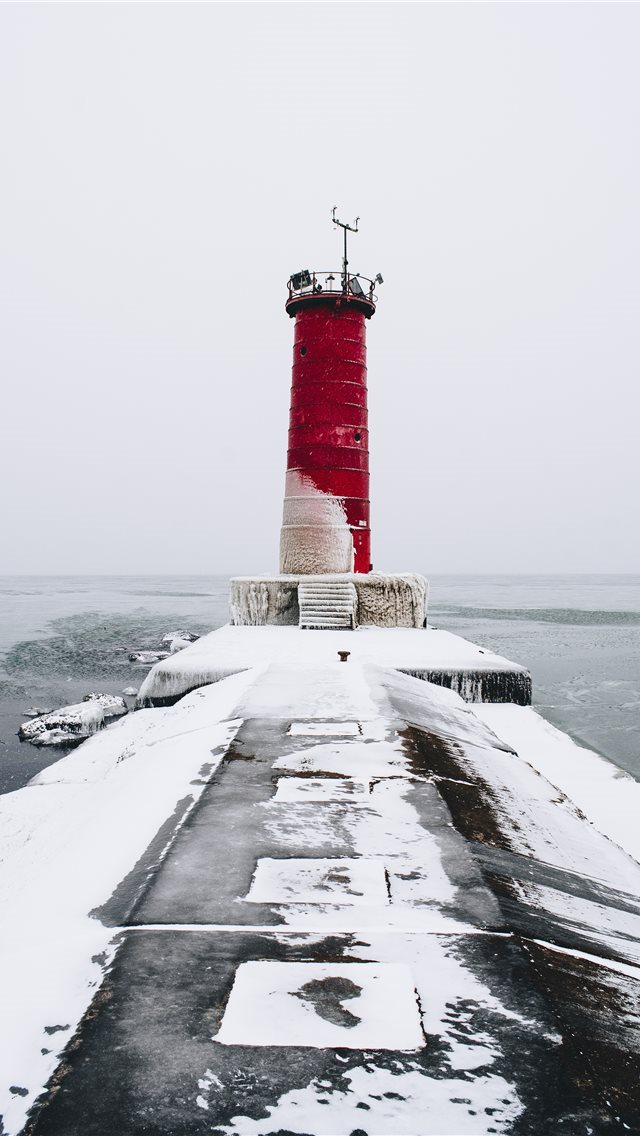 640x1136 The Last Color - sea iPhone Wallpaper