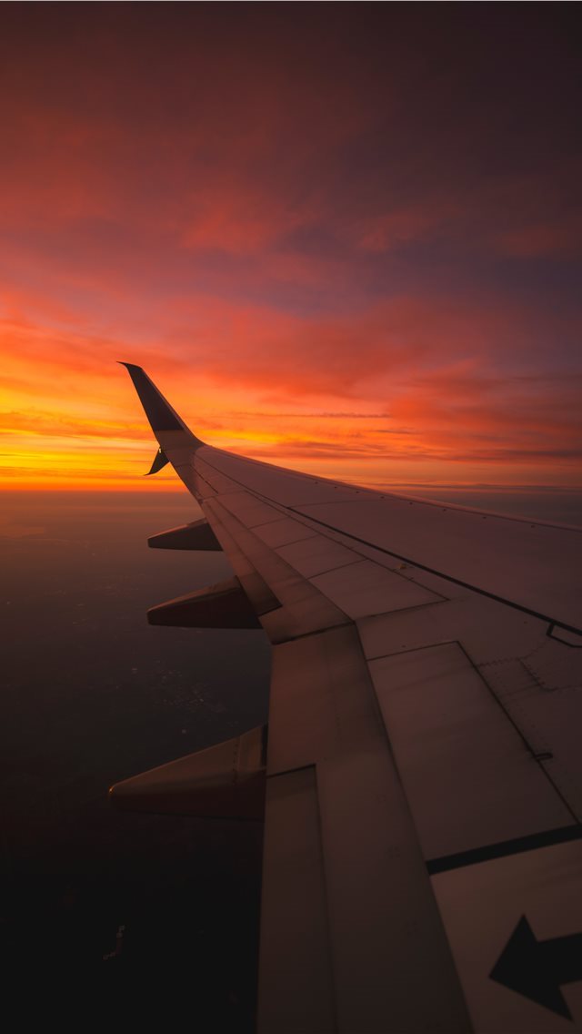640x1136 Sunset View From the Window of an Airplane - fly iPhone Wallpaper