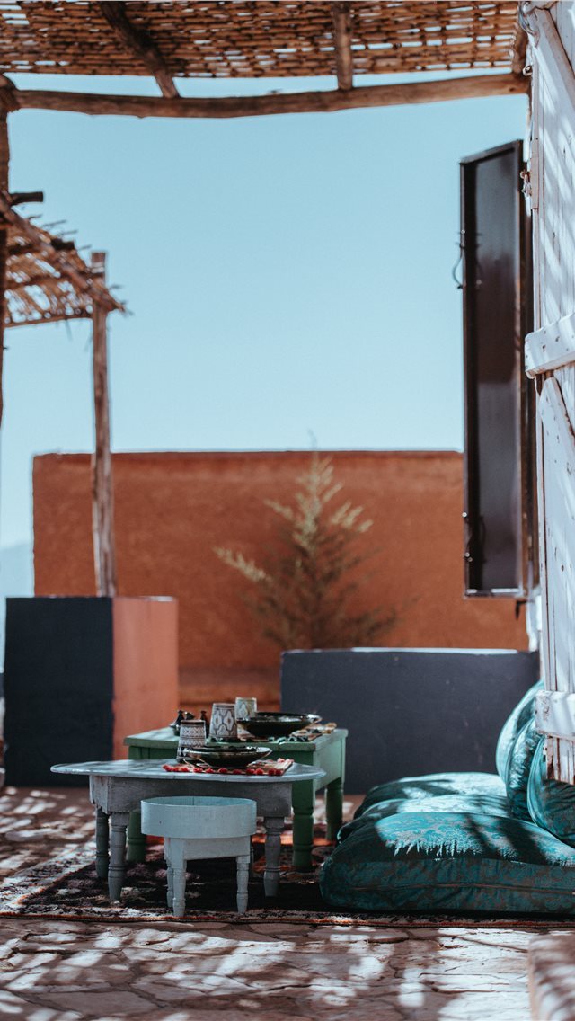 640x1136 Morrocan Tones - building iPhone Wallpaper