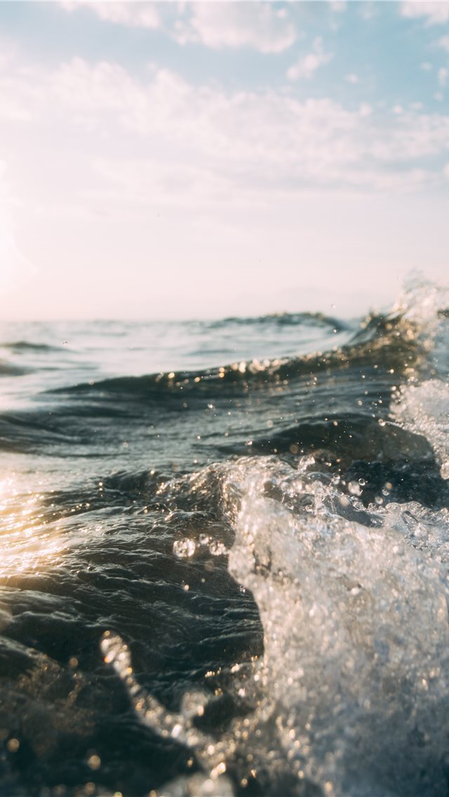 640x1136 Splashing - natural iPhone Wallpaper